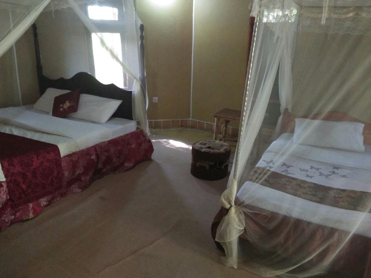 Irungu Forest Safari Lodge Katunguru Экстерьер фото