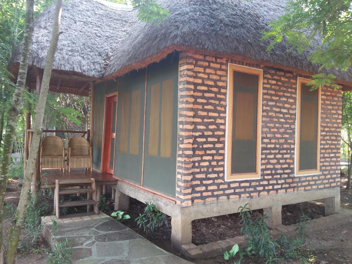 Irungu Forest Safari Lodge Katunguru Экстерьер фото