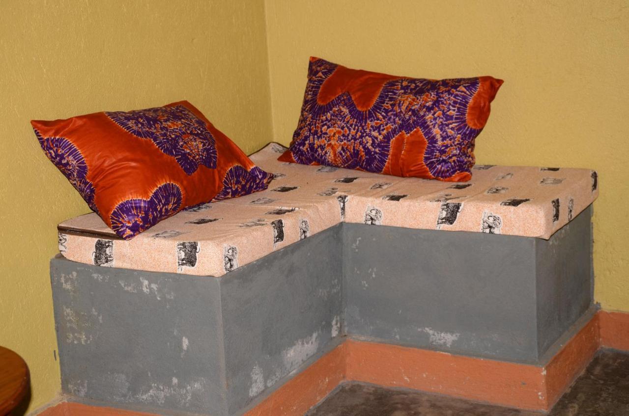 Irungu Forest Safari Lodge Katunguru Экстерьер фото