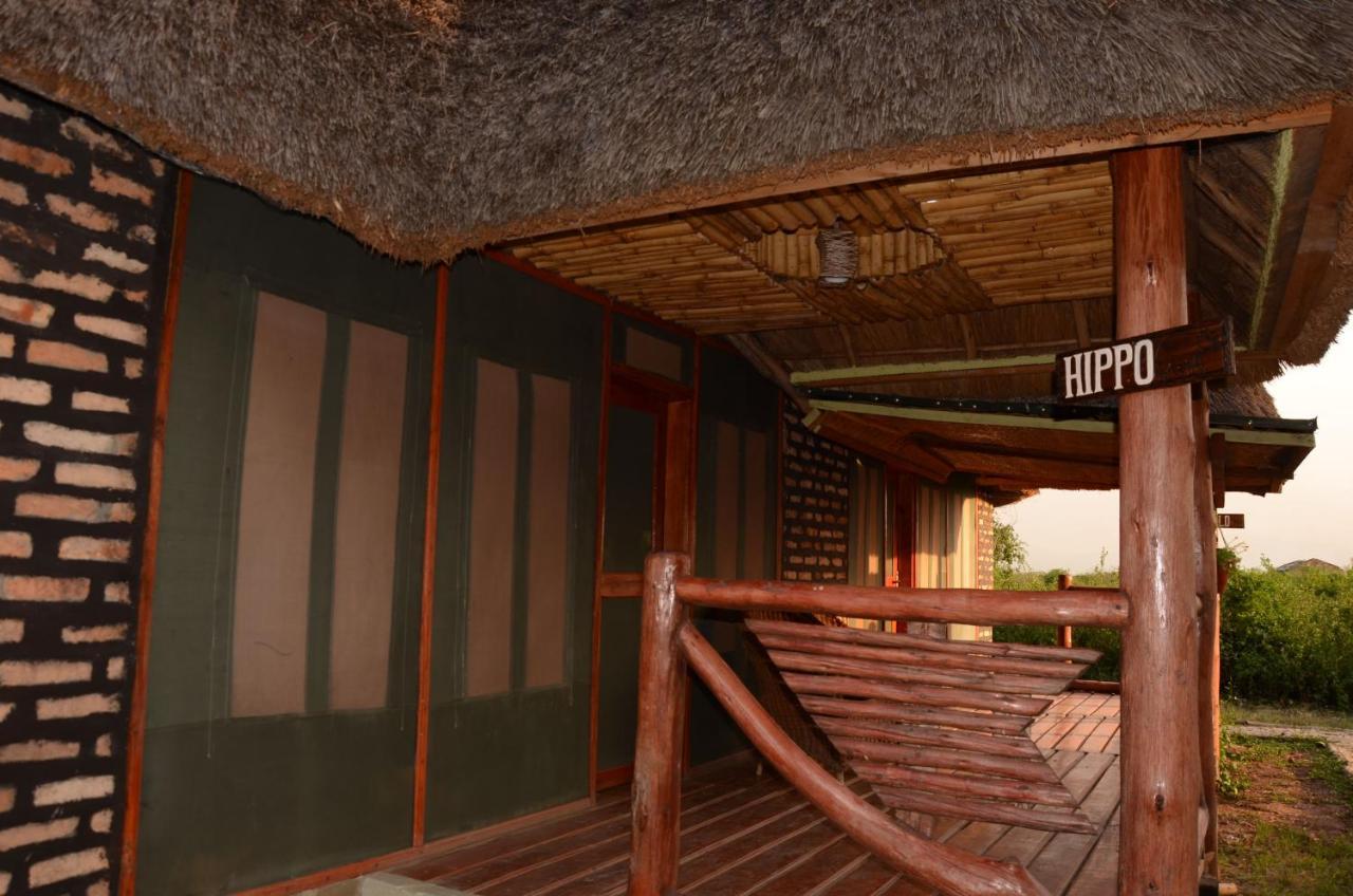 Irungu Forest Safari Lodge Katunguru Экстерьер фото