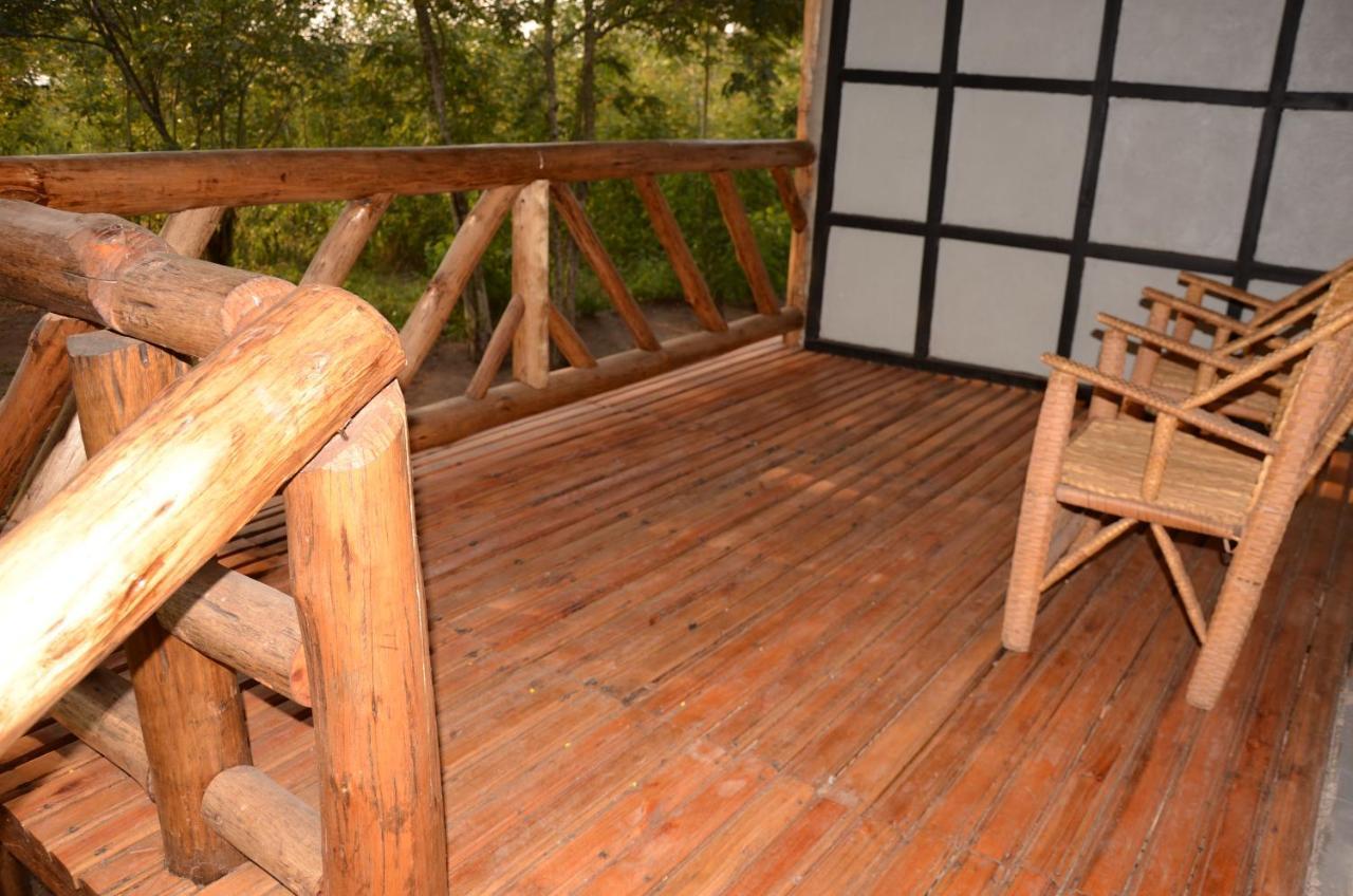 Irungu Forest Safari Lodge Katunguru Экстерьер фото