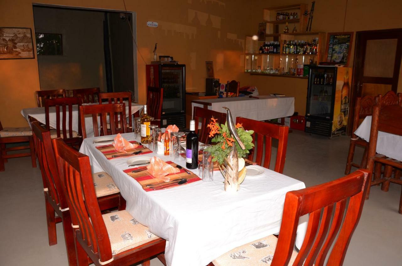 Irungu Forest Safari Lodge Katunguru Экстерьер фото